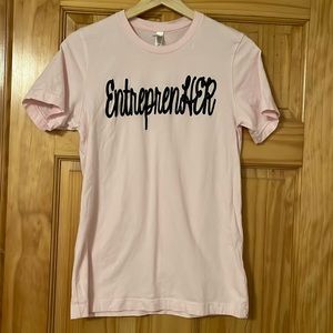 “EntreprenHer” light pink shirt